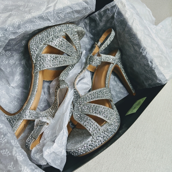 Thalia Sodi Rhinestone Verrda2 Platform Sandles. - Picture 5 of 6